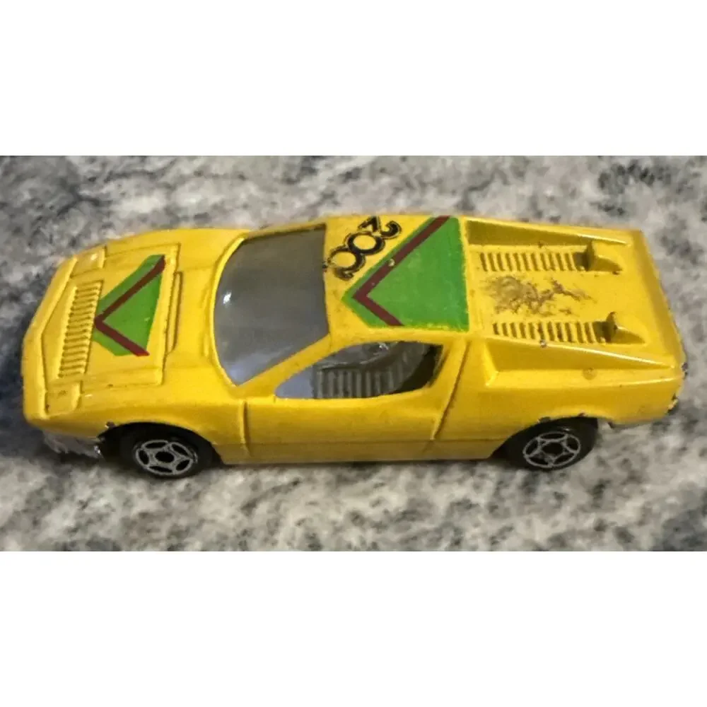 Summer #8805 Maserati Merack SS Yellow 1:64 Diecast 2001 Tampo Rare Italian Car